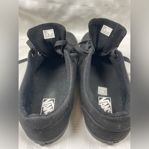 Vans Authentic Low Top Sneakers – Triple Black - Picture 8 of 10